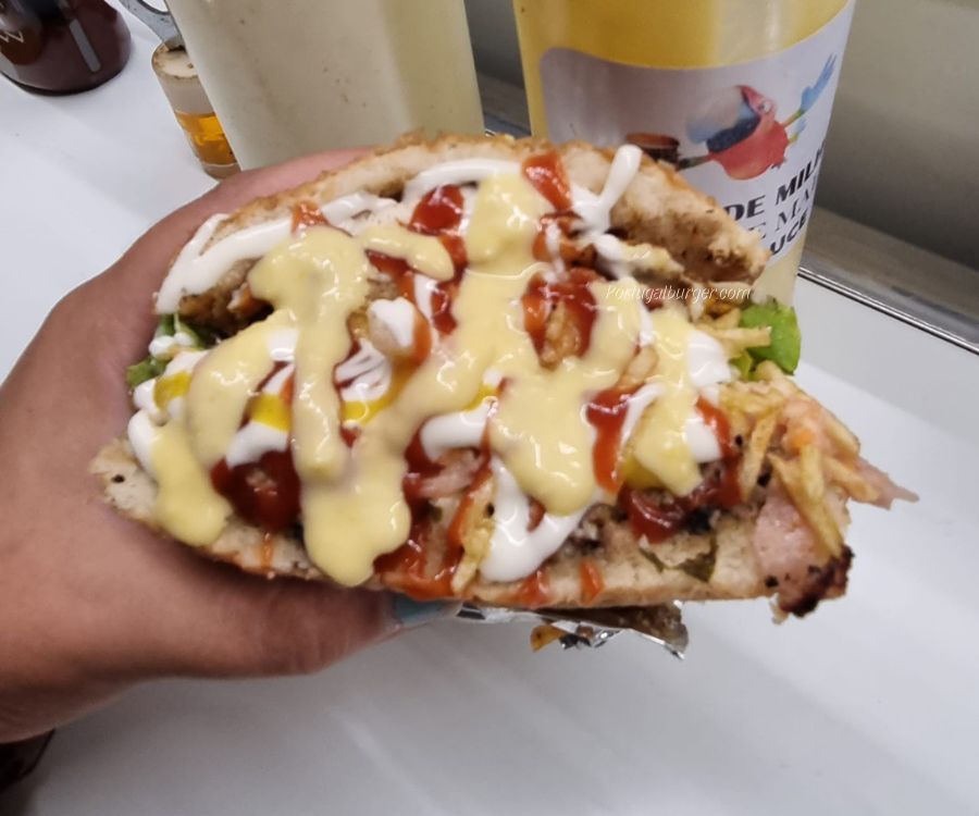 La Guacamaya Burger | Guacamaya Food truck